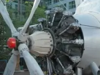 01 Piston